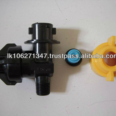 PP Plastic Full Cone or Flat Fan Spray Nozzle with Check Valve and Cattle Farm Cooling